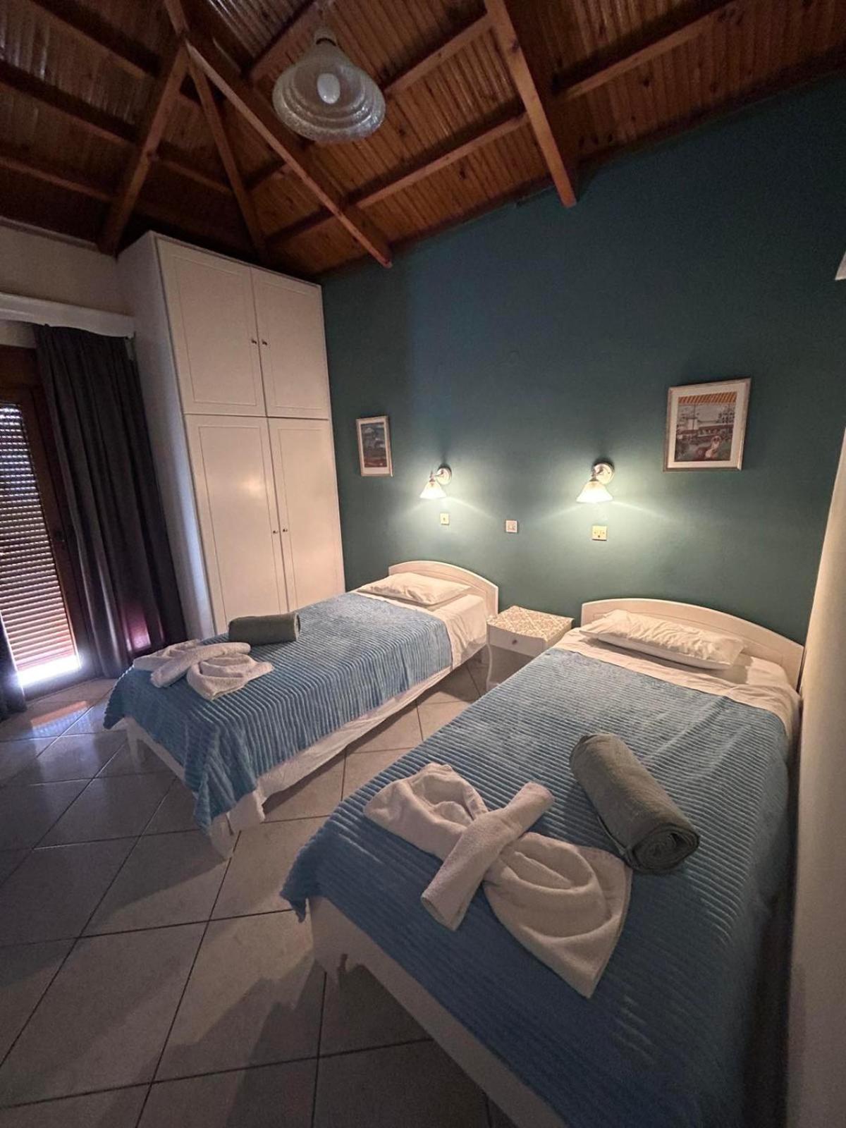 Roxani Studios-Apartments Petra  Quarto foto